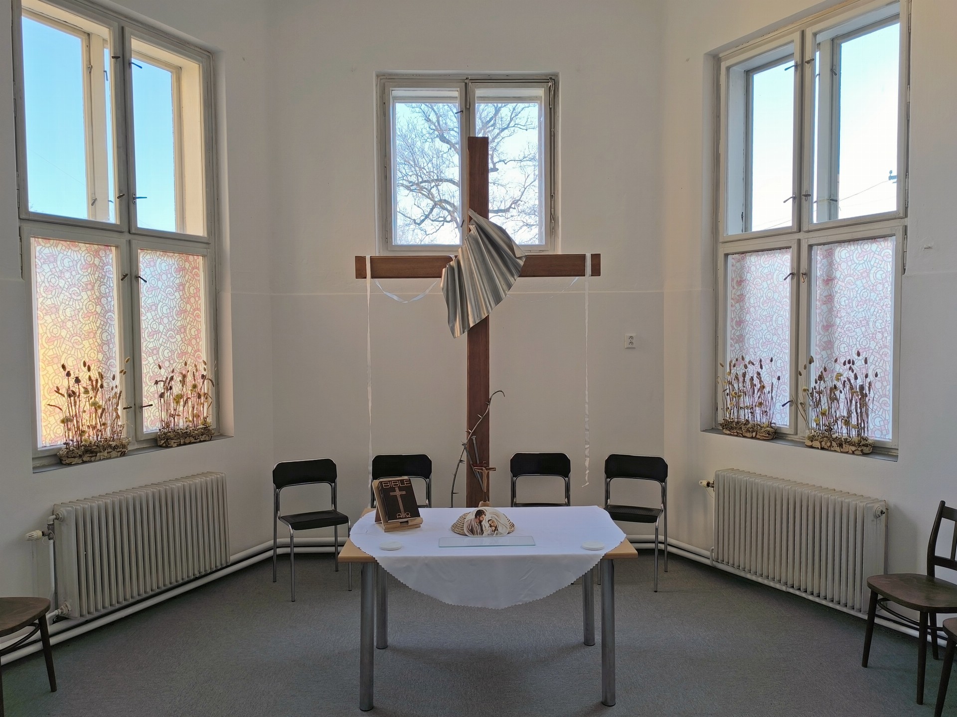 Nemocniční kaple slouží pacientům i široké veřejnosti